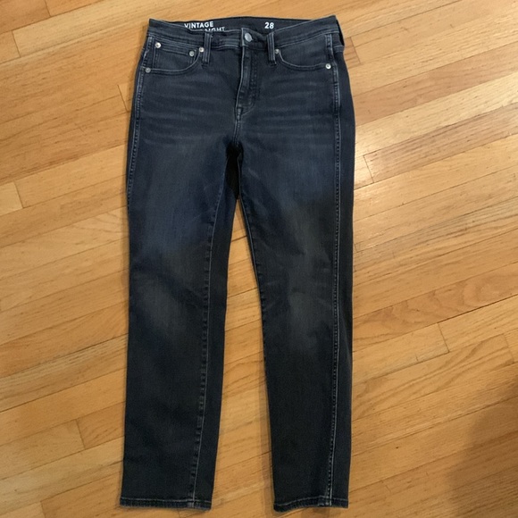 J Crew vintage straight 9" mid rise jeans - Picture 3 of 7